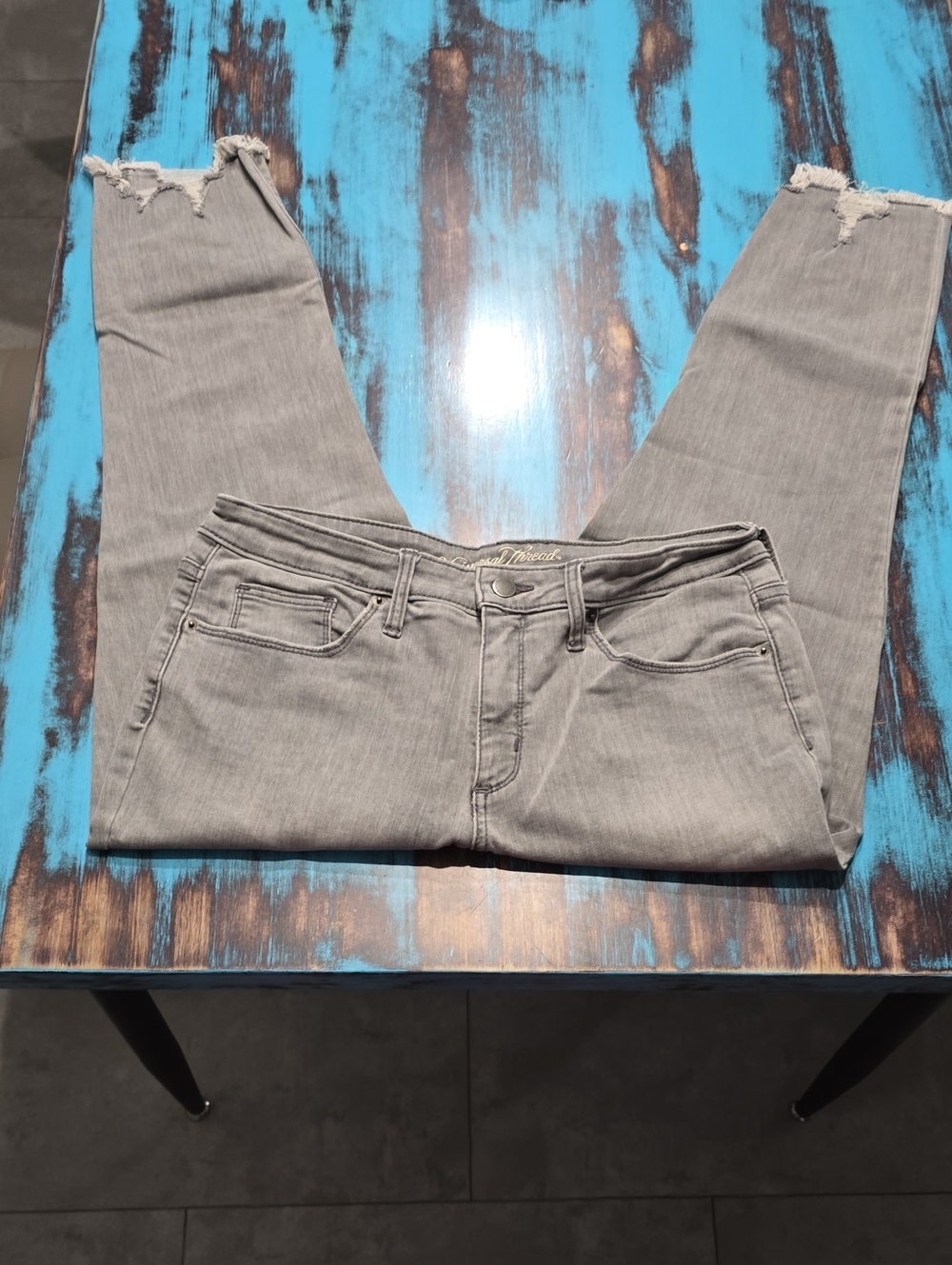 Universal Thread Light Gray Skinny Jeans with Distressed Hems
